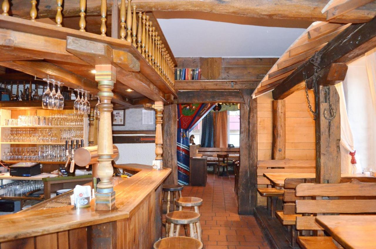 Hotel "Cafe Verkehrt" - Wellcome Motorbiker, Berufsleute Und Reisende Im Schwarzwald Oberhof  Exterior photo